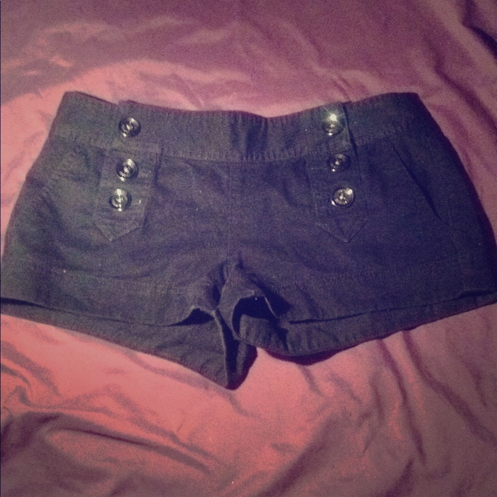 Black express shorts